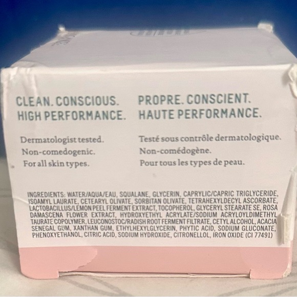 Biossence Squalane + Vitamin C Rose Brightening - Picture 9 of 15